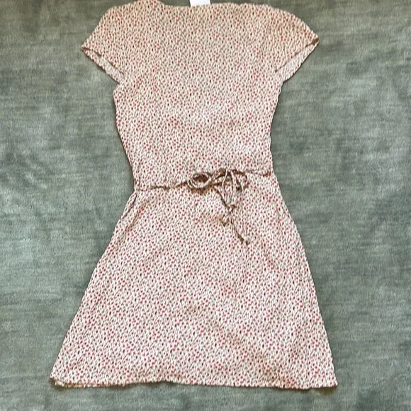 Brandy Melville Wrap Dress - Picture 5 of 5